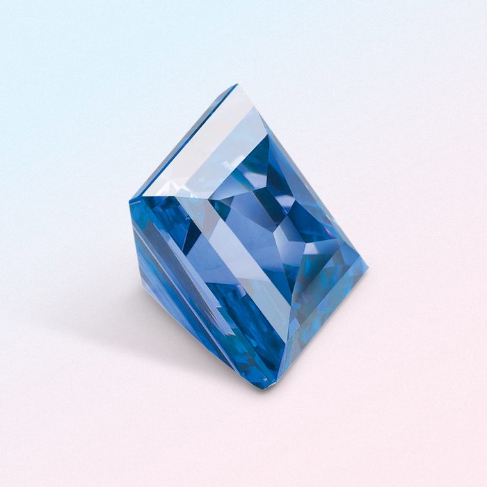 Edelsteinschliff Timeless, blauer Saphir im Square-Schliff