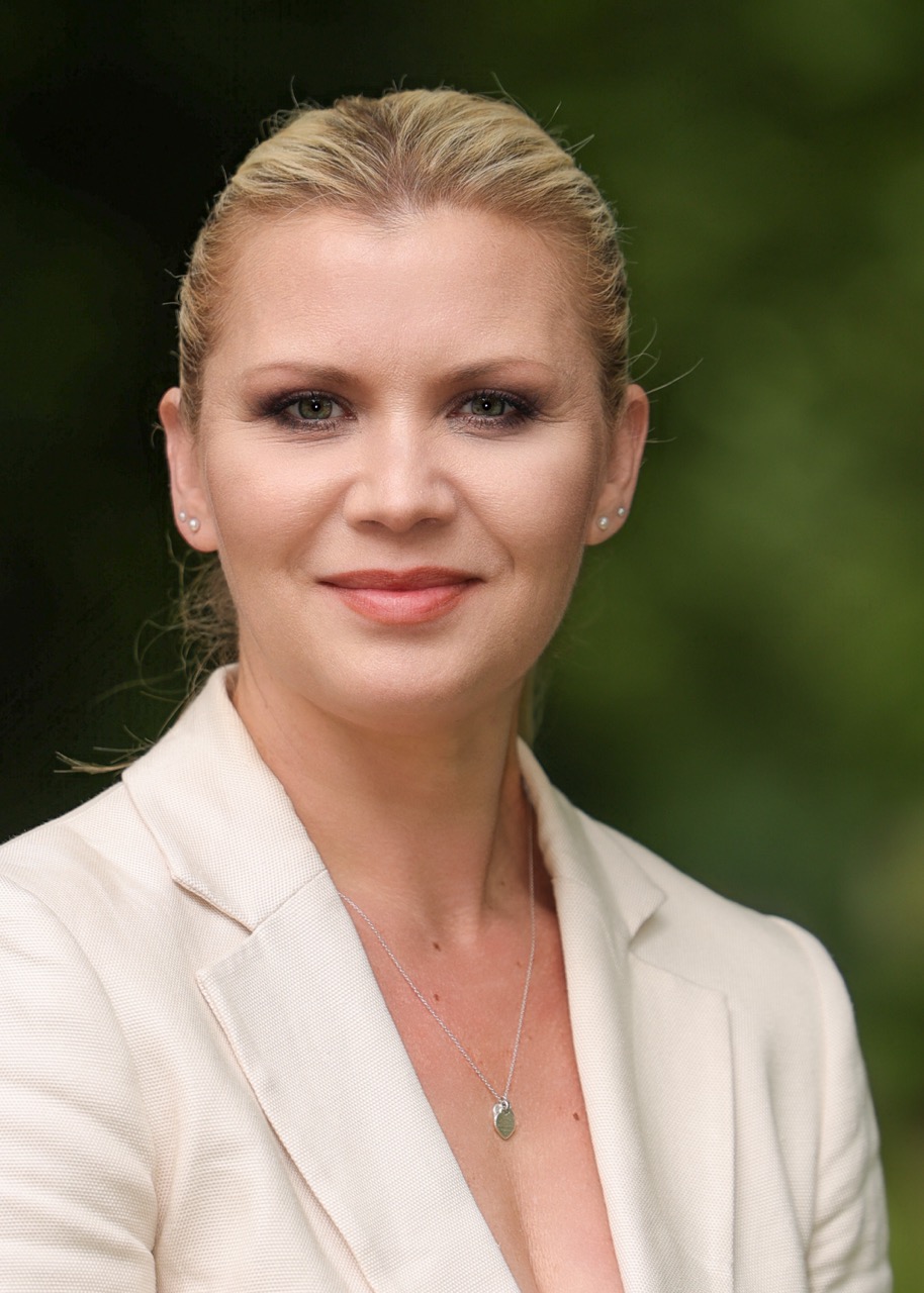 Meike Köhler, Bestatterin bei Han & Sohn Bestattungen